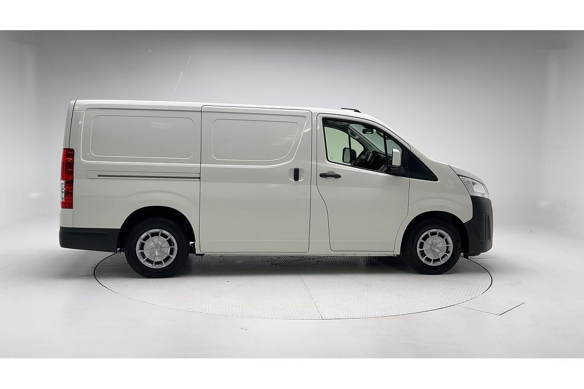 2022 Toyota Hiace GDH300R LWB