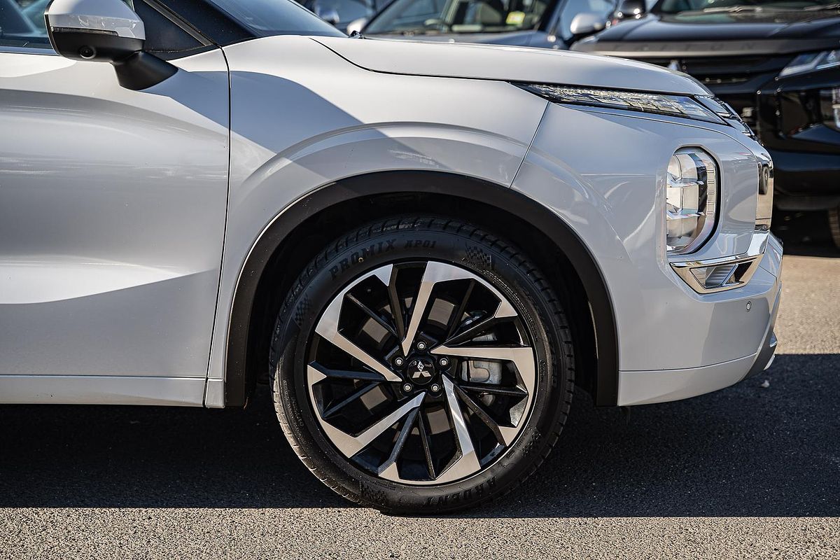 2022 Mitsubishi Outlander Exceed Tourer ZM