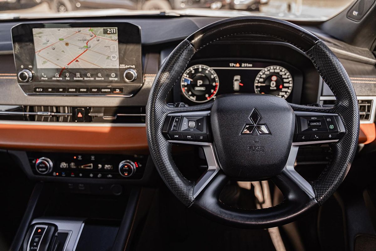 2022 Mitsubishi Outlander Exceed Tourer ZM