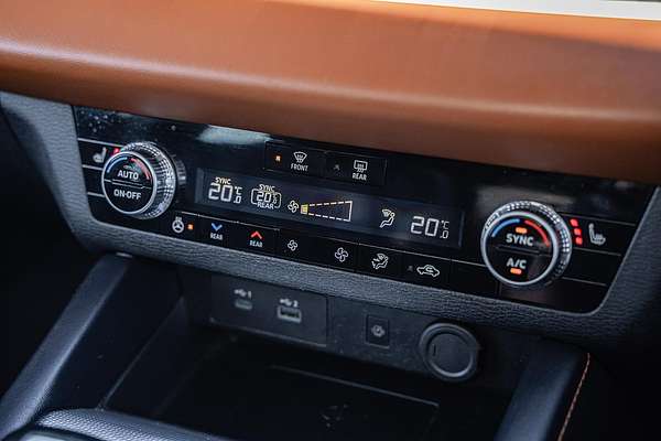 2022 Mitsubishi Outlander Exceed Tourer ZM