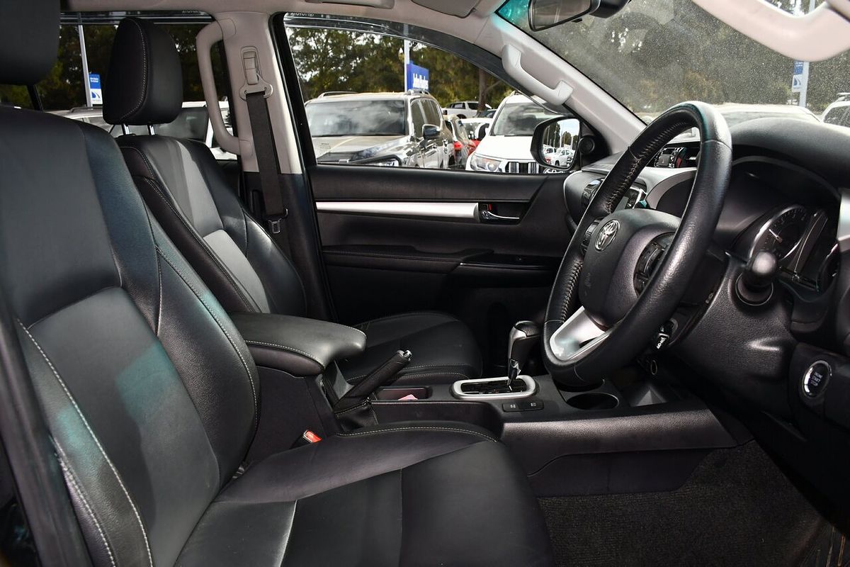 2020 Toyota Hilux SR5 GUN126R 4X4