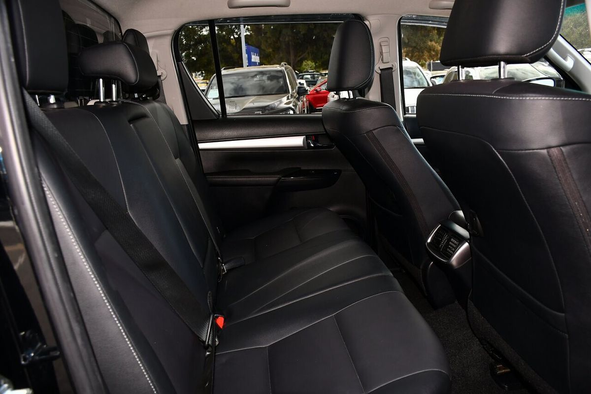 2020 Toyota Hilux SR5 GUN126R 4X4