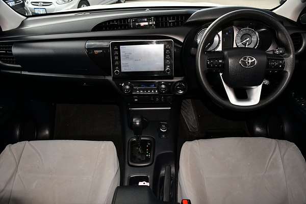 2024 Toyota Hilux SR GUN126R 4X4