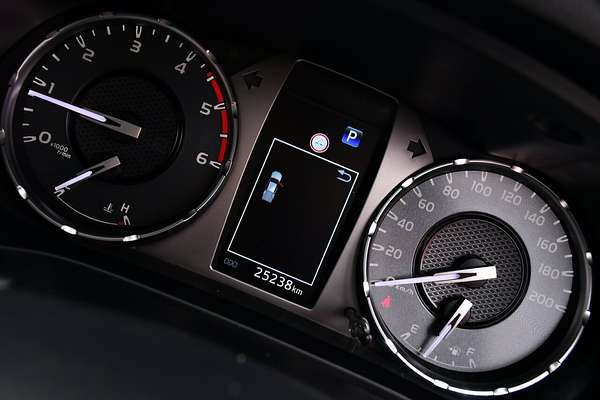 2024 Toyota Hilux SR GUN126R 4X4