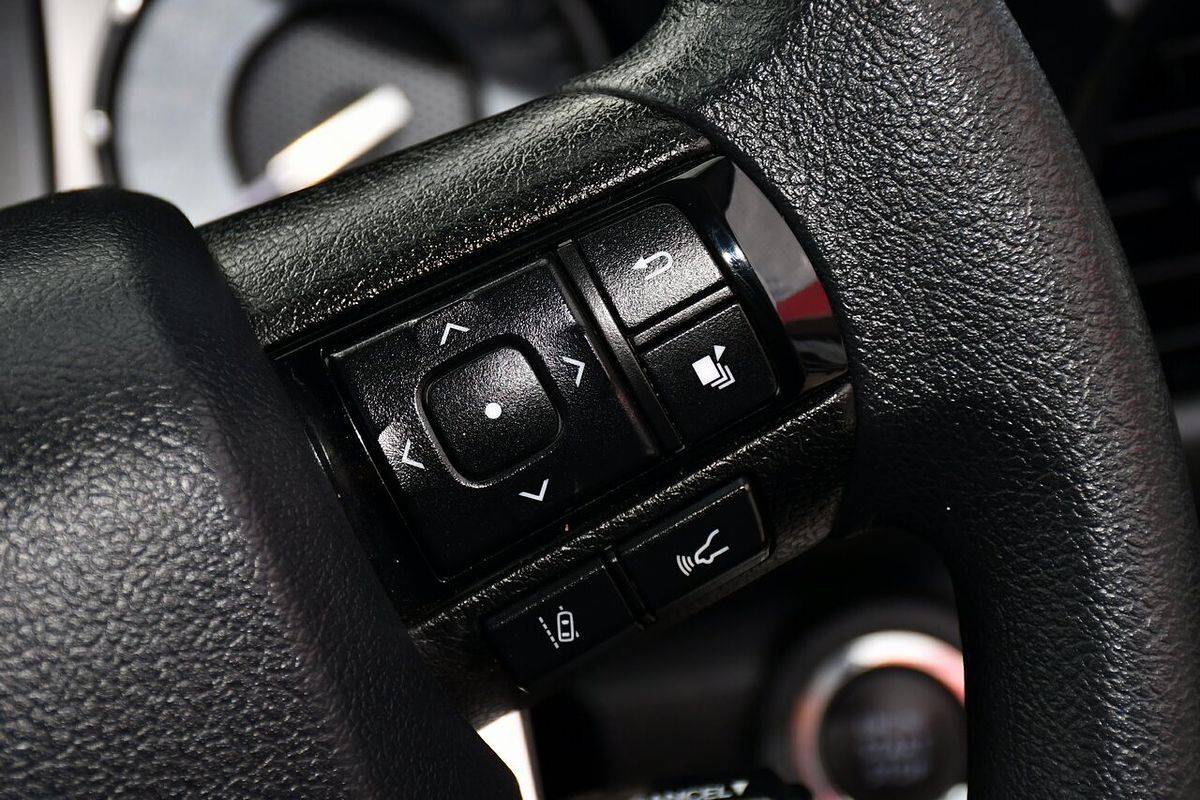 2024 Toyota Hilux SR GUN126R 4X4