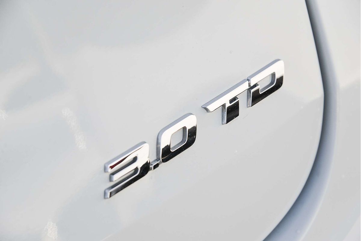 2022 Isuzu MU-X LS-U
