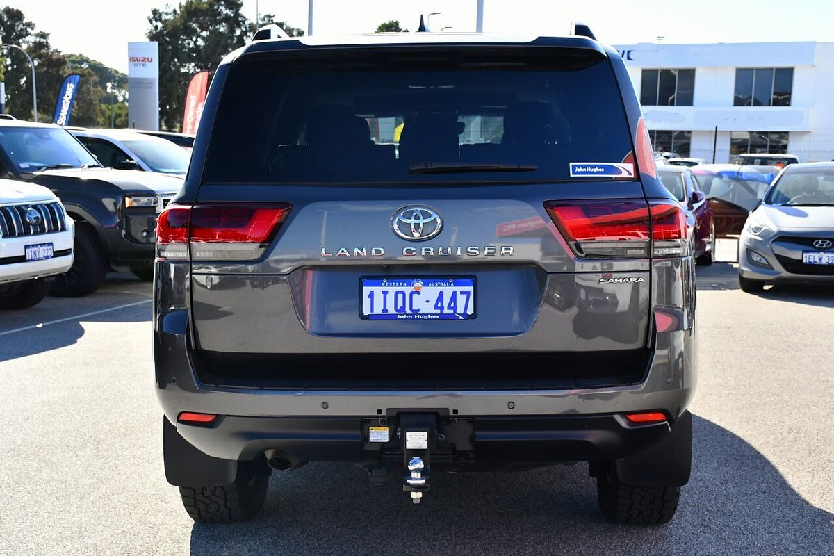 2022 Toyota Landcruiser Sahara FJA300R