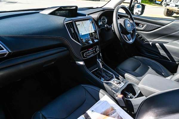 2024 Subaru Forester Hybrid S S5