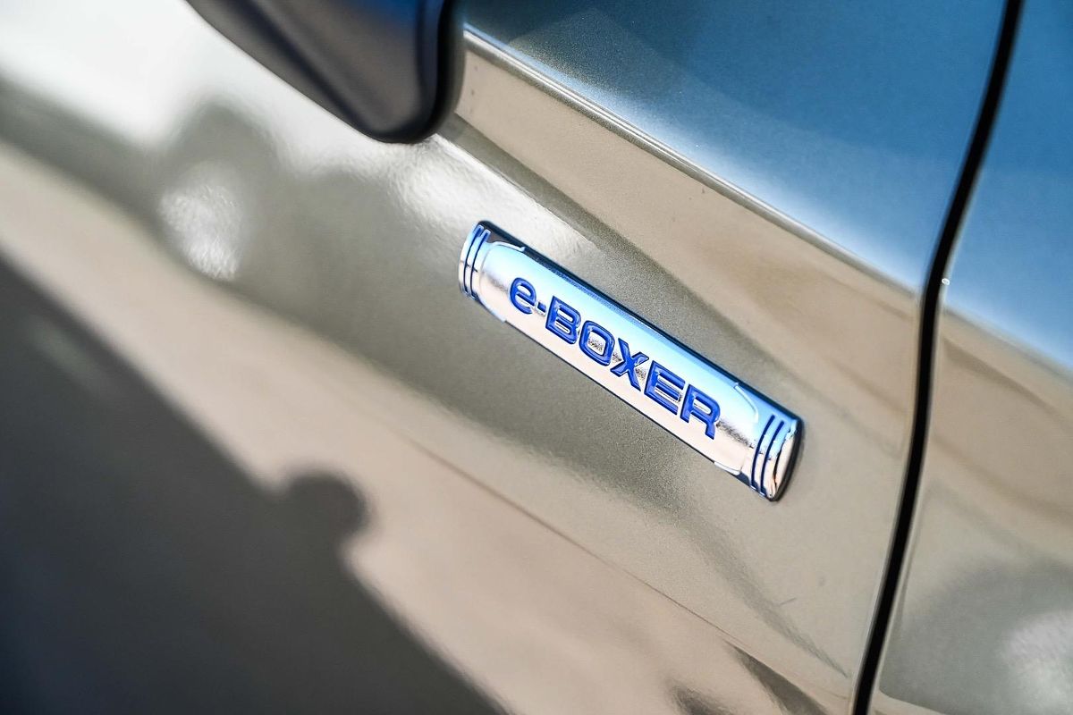 2024 Subaru Forester Hybrid S S5