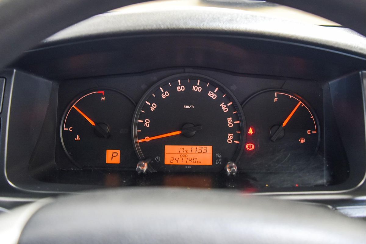 2014 Toyota Hiace Commuter KDH223R
