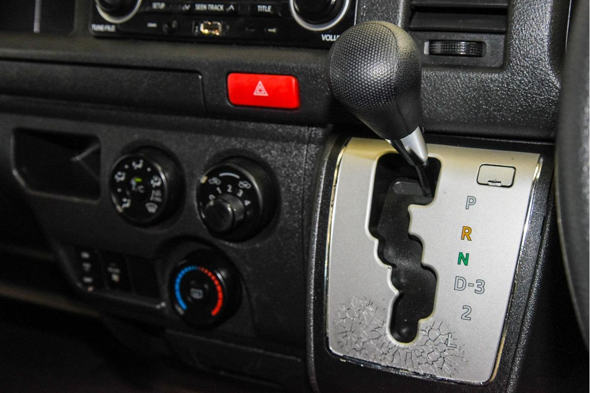 2014 Toyota Hiace Commuter KDH223R