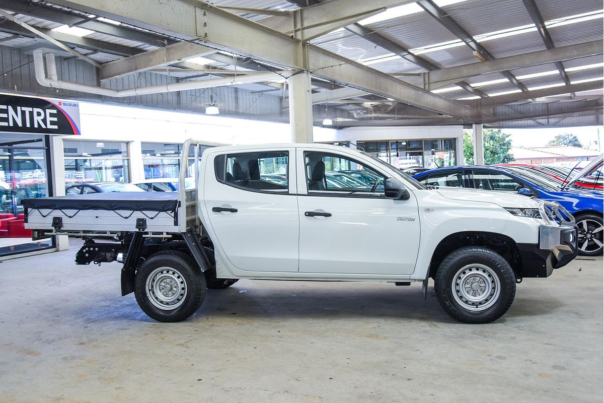 2020 Mitsubishi Triton GLX ADAS MR 4X4