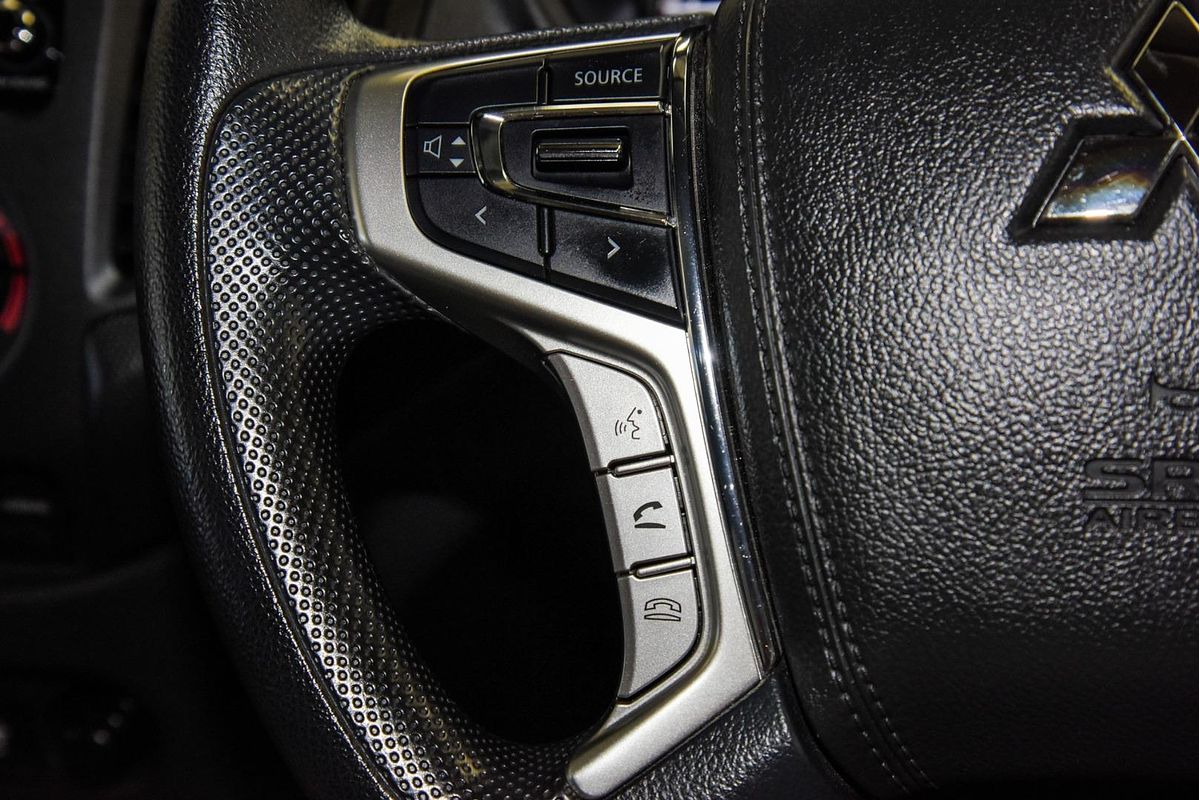 2020 Mitsubishi Triton GLX ADAS MR 4X4