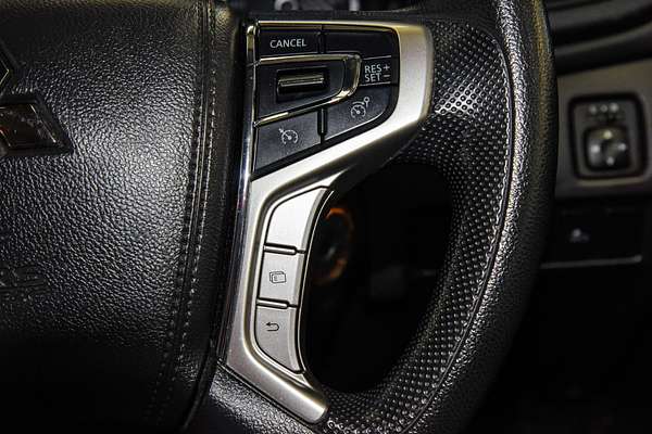 2020 Mitsubishi Triton GLX ADAS MR 4X4