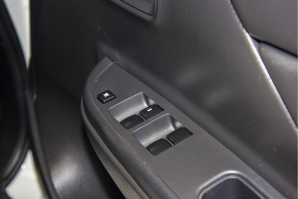 2020 Mitsubishi Triton GLX ADAS MR 4X4
