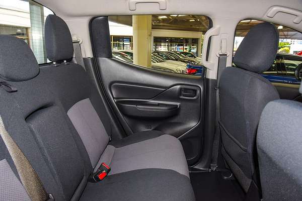 2020 Mitsubishi Triton GLX ADAS MR 4X4
