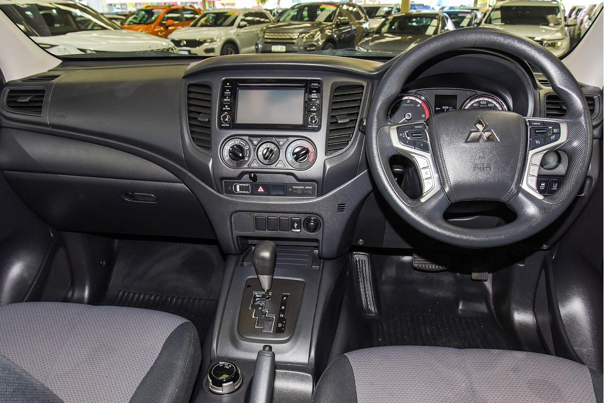2020 Mitsubishi Triton GLX ADAS MR 4X4