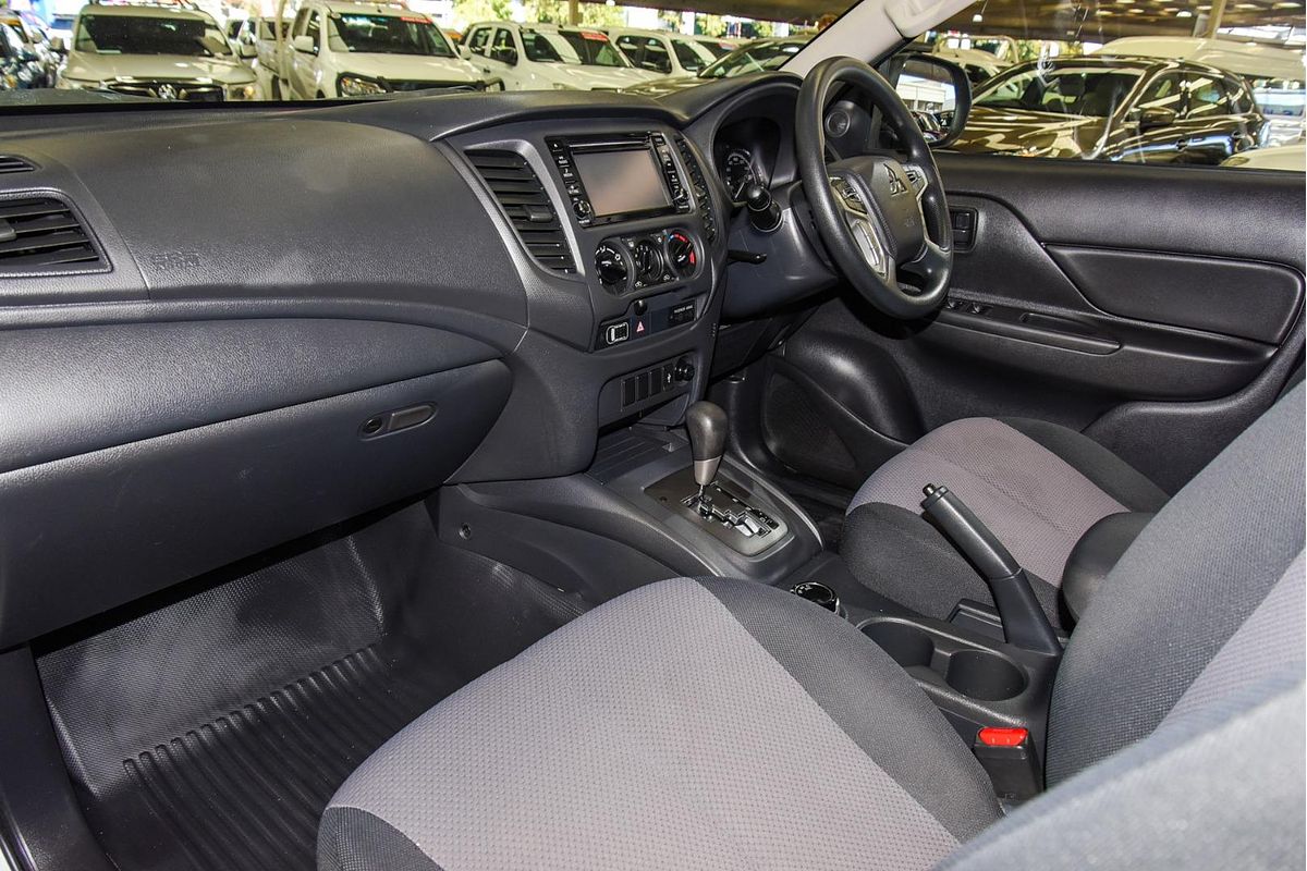 2020 Mitsubishi Triton GLX ADAS MR 4X4