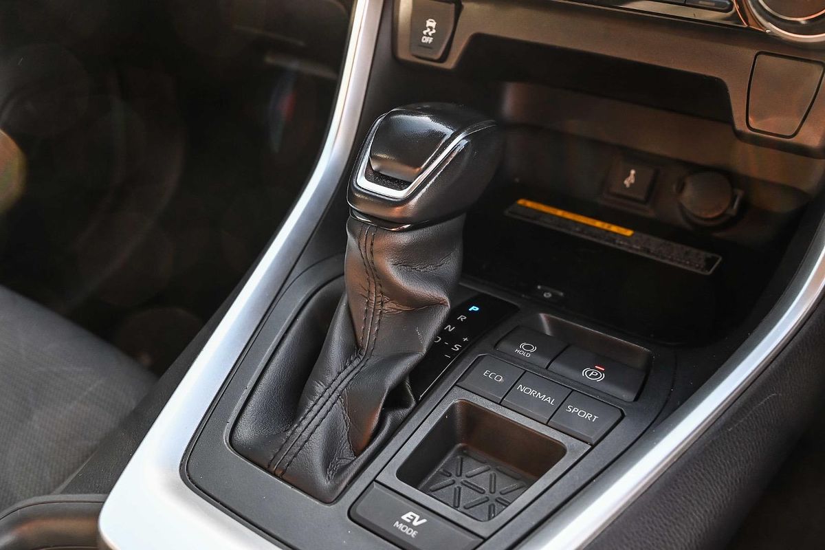 2020 Toyota RAV4 GXL AXAH52R