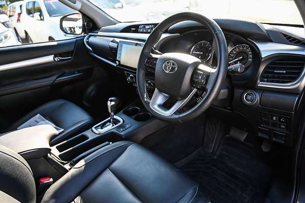 2022 Toyota Hilux SR5 GUN126R 4X4