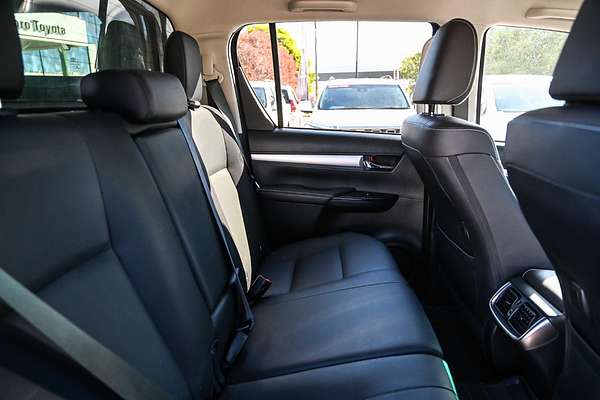 2022 Toyota Hilux SR5 GUN126R 4X4