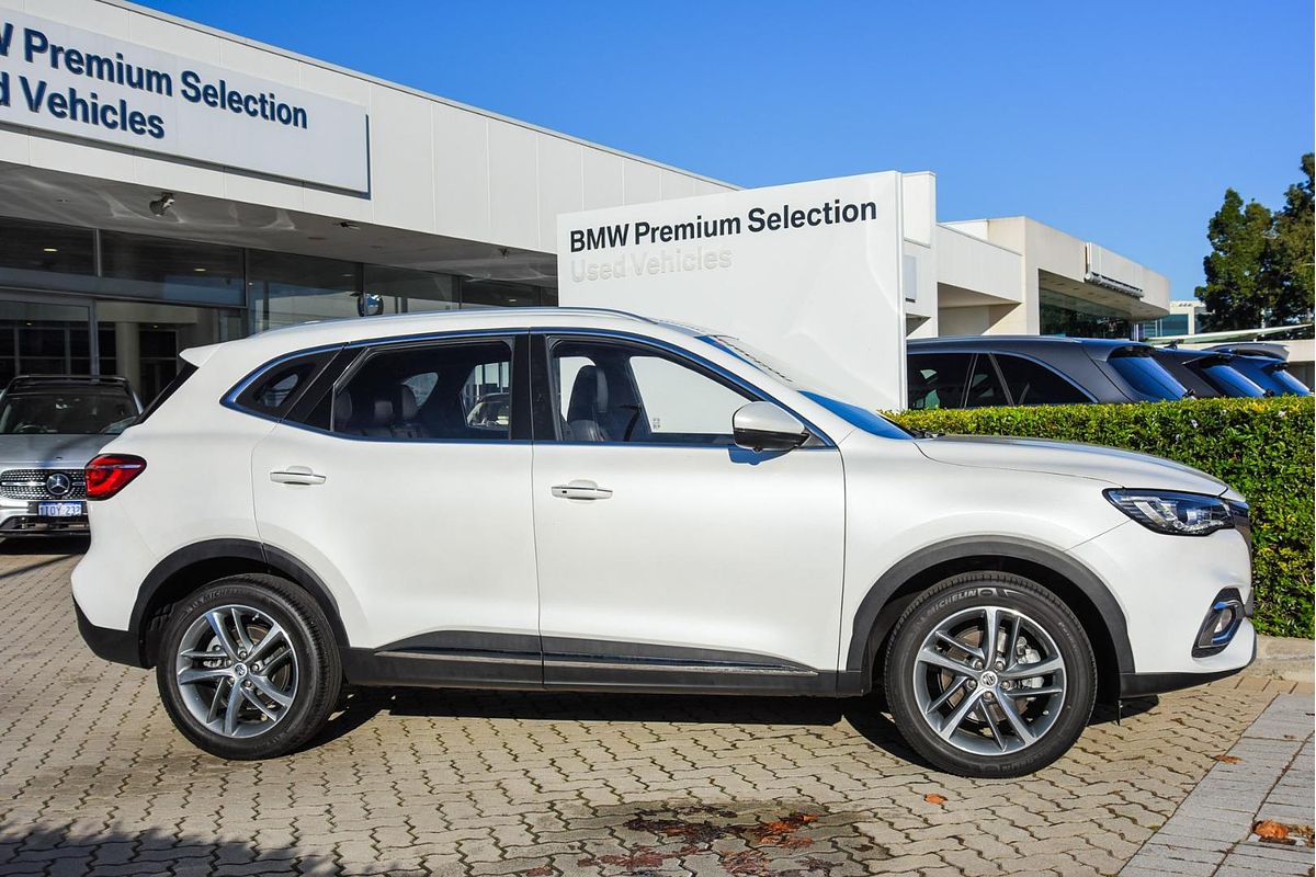 2022 MG HS Essence SAS23