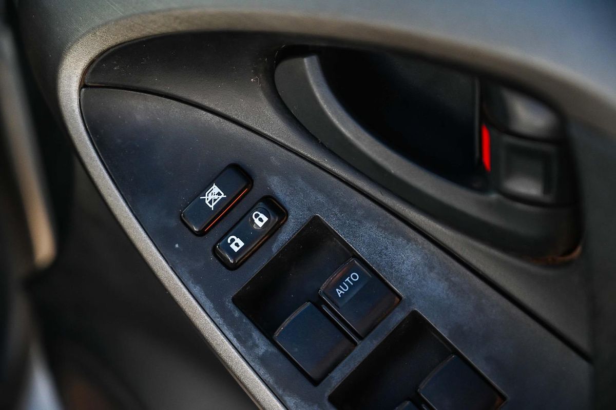 2012 Toyota RAV4 Altitude ACA33R