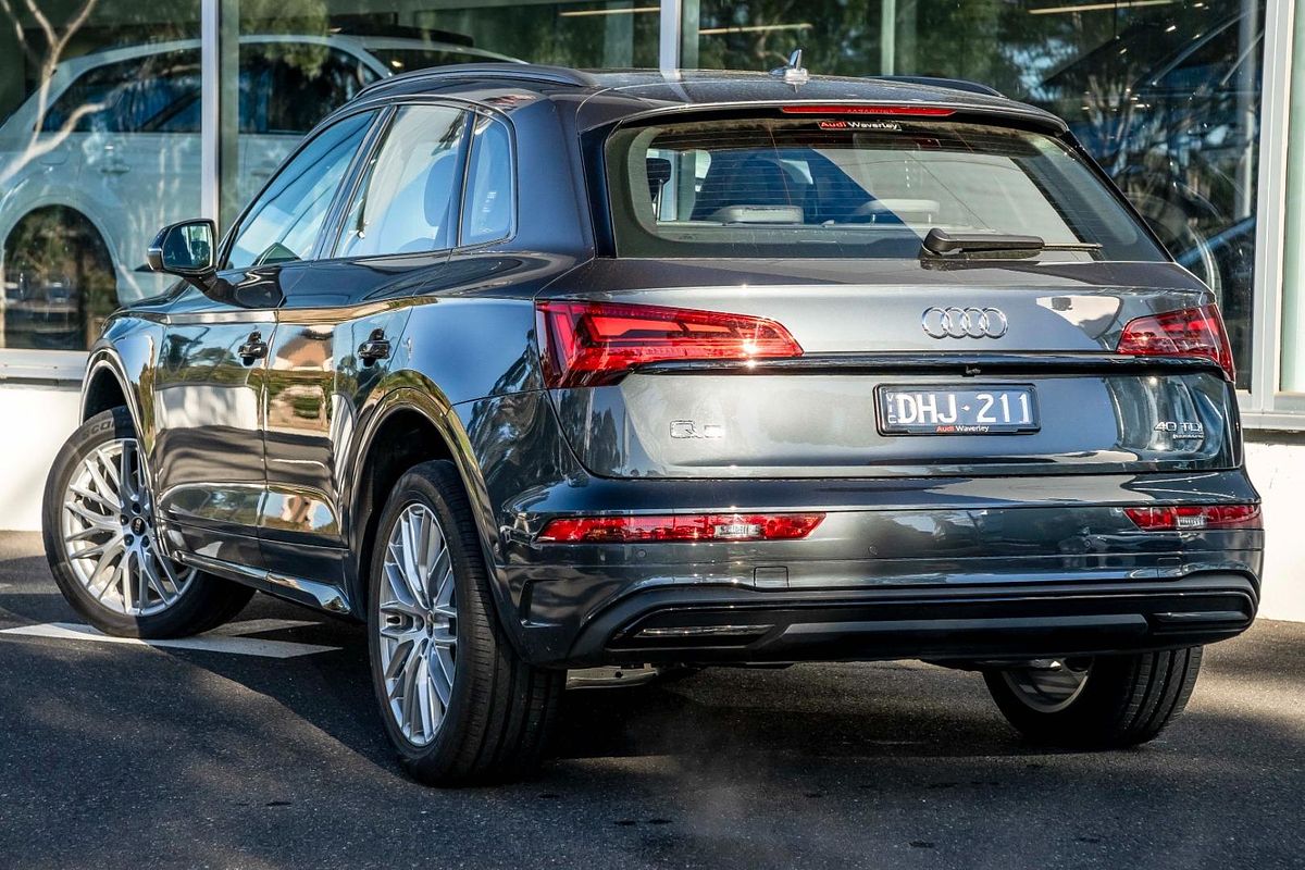 2024 Audi Q5 40 TDI Sport FY