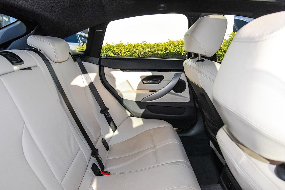 2017 BMW 4 Series 420i M Sport F36