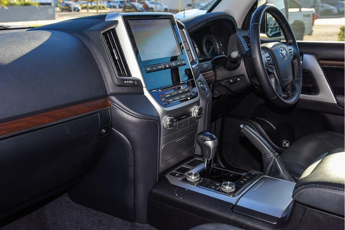 2017 Toyota Landcruiser VX VDJ200R