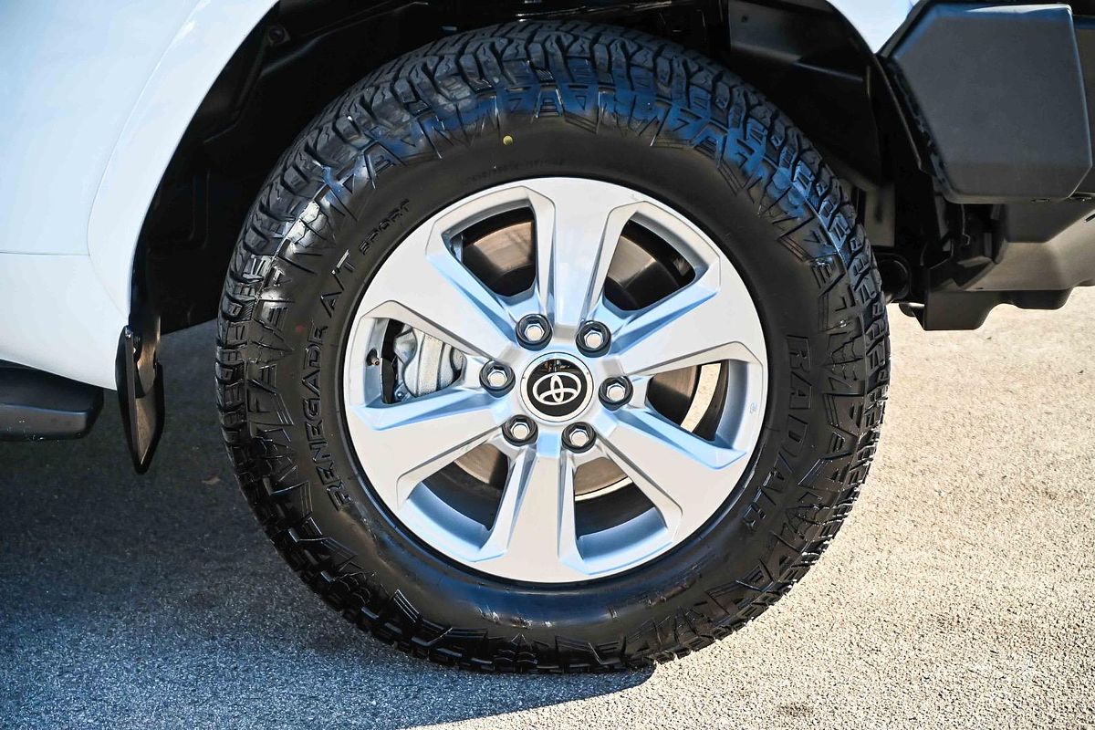 2023 Toyota Landcruiser GXL FJA300R