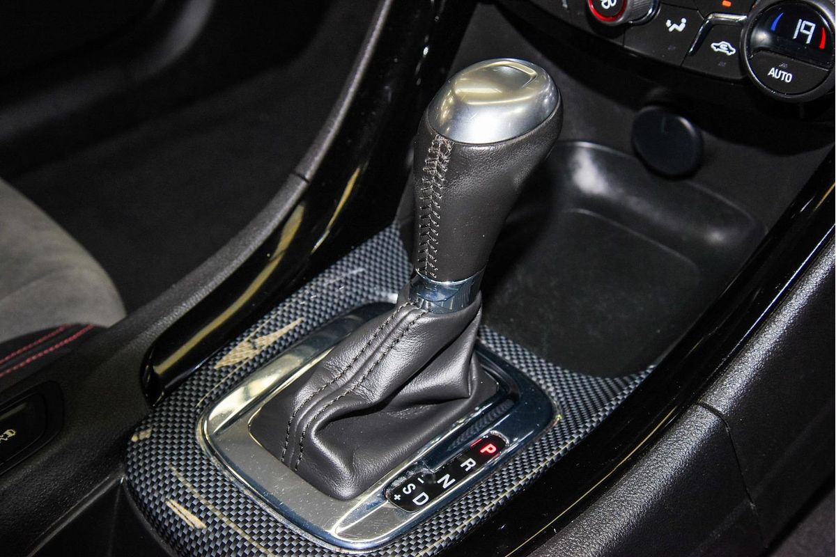 2016 Holden Commodore SV6 Black VF Series II