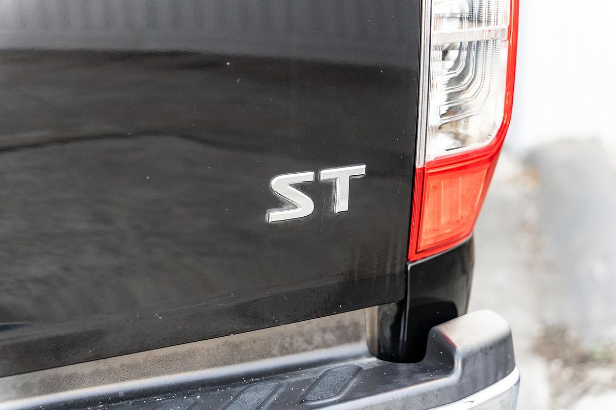 2021 Nissan Navara ST D23 4X4