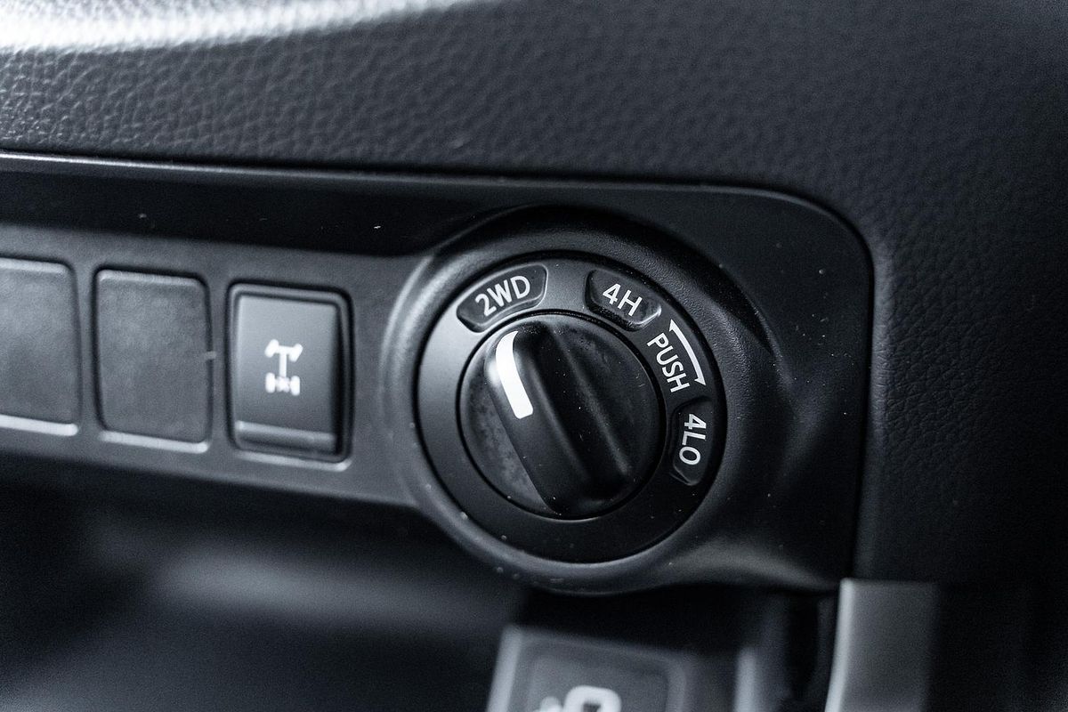2021 Nissan Navara ST D23 4X4