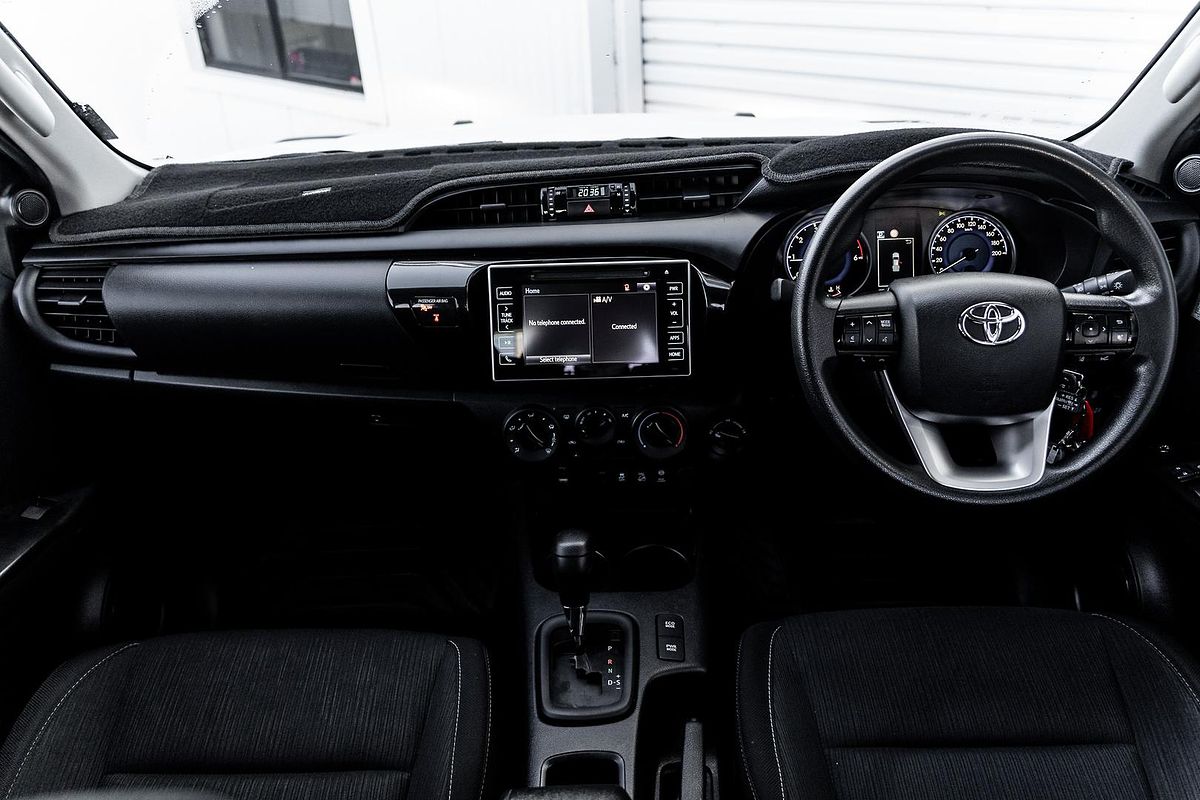 2018 Toyota Hilux SR GUN126R 4X4
