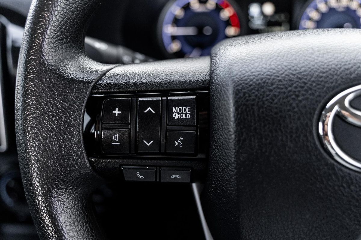 2018 Toyota Hilux SR GUN126R 4X4