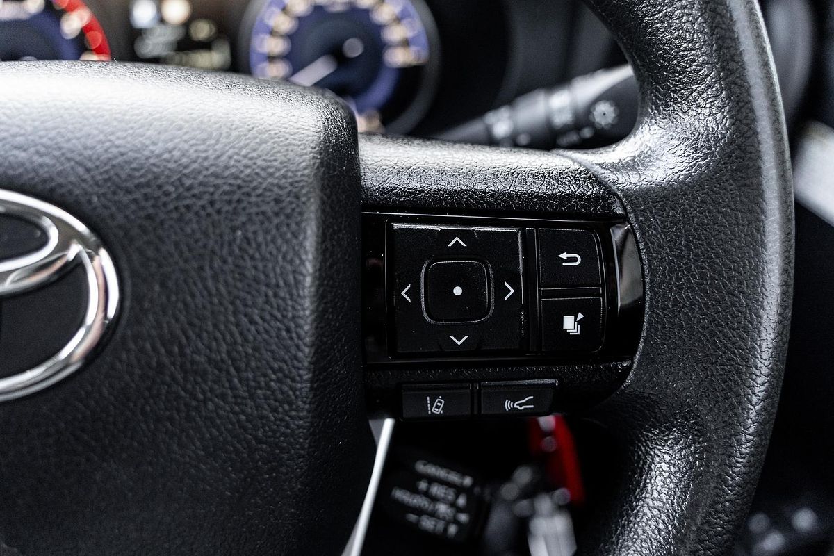 2018 Toyota Hilux SR GUN126R 4X4