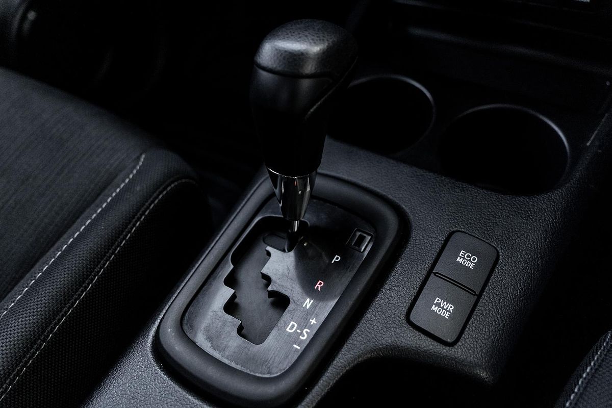 2018 Toyota Hilux SR GUN126R 4X4