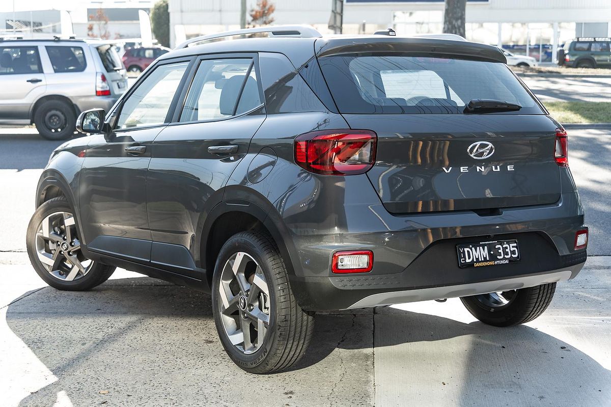 2025 Hyundai Venue Active QX.V5