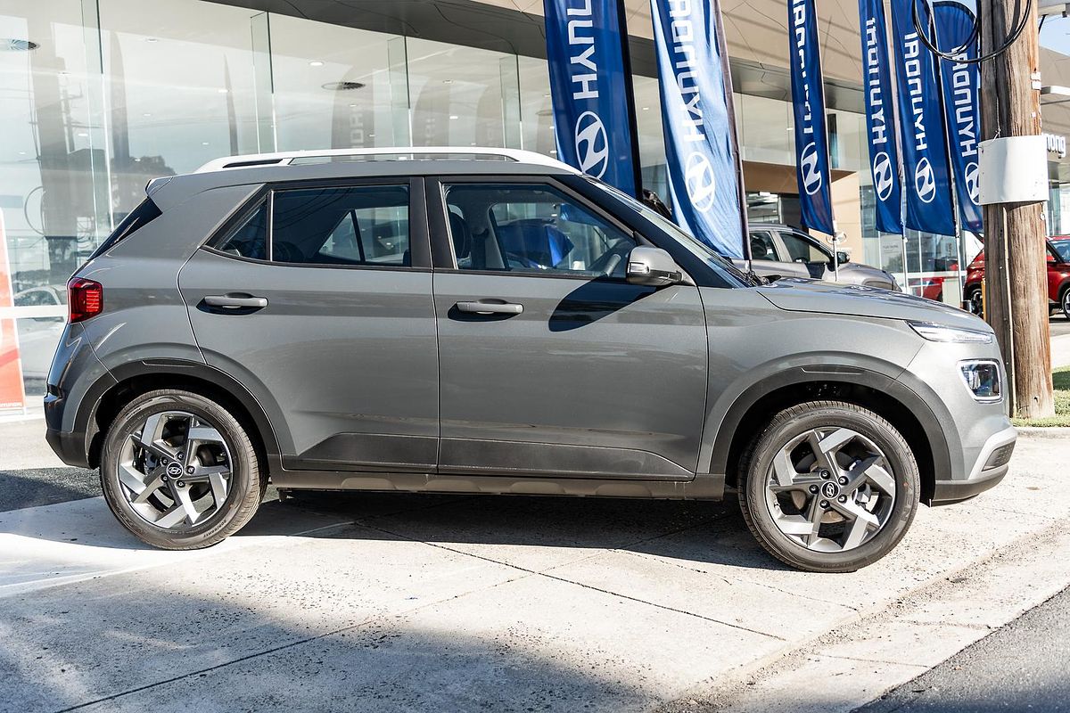 2025 Hyundai Venue Active QX.V5