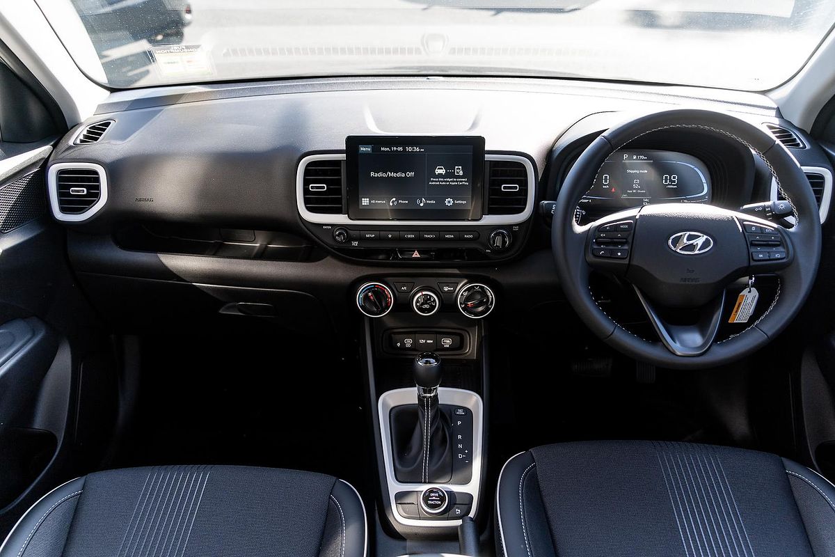 2025 Hyundai Venue Active QX.V5