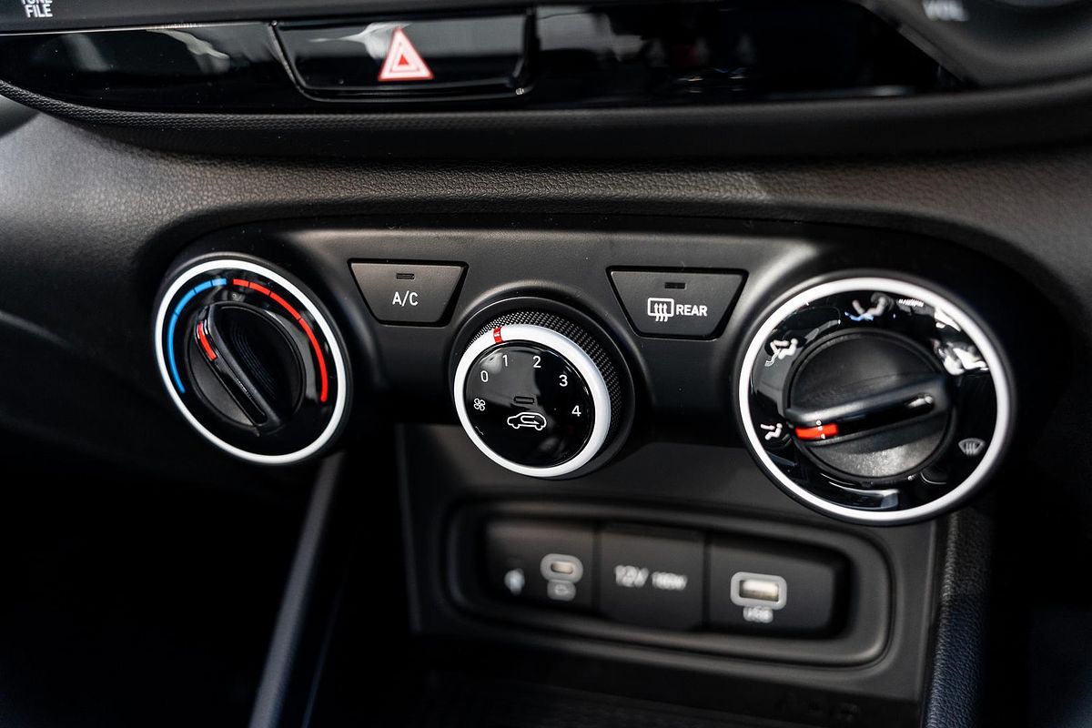 2025 Hyundai Venue Active QX.V5
