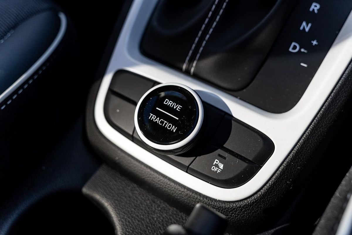 2025 Hyundai Venue Active QX.V5