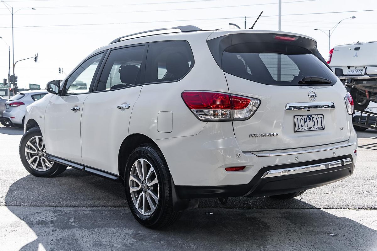 2014 Nissan Pathfinder ST R52