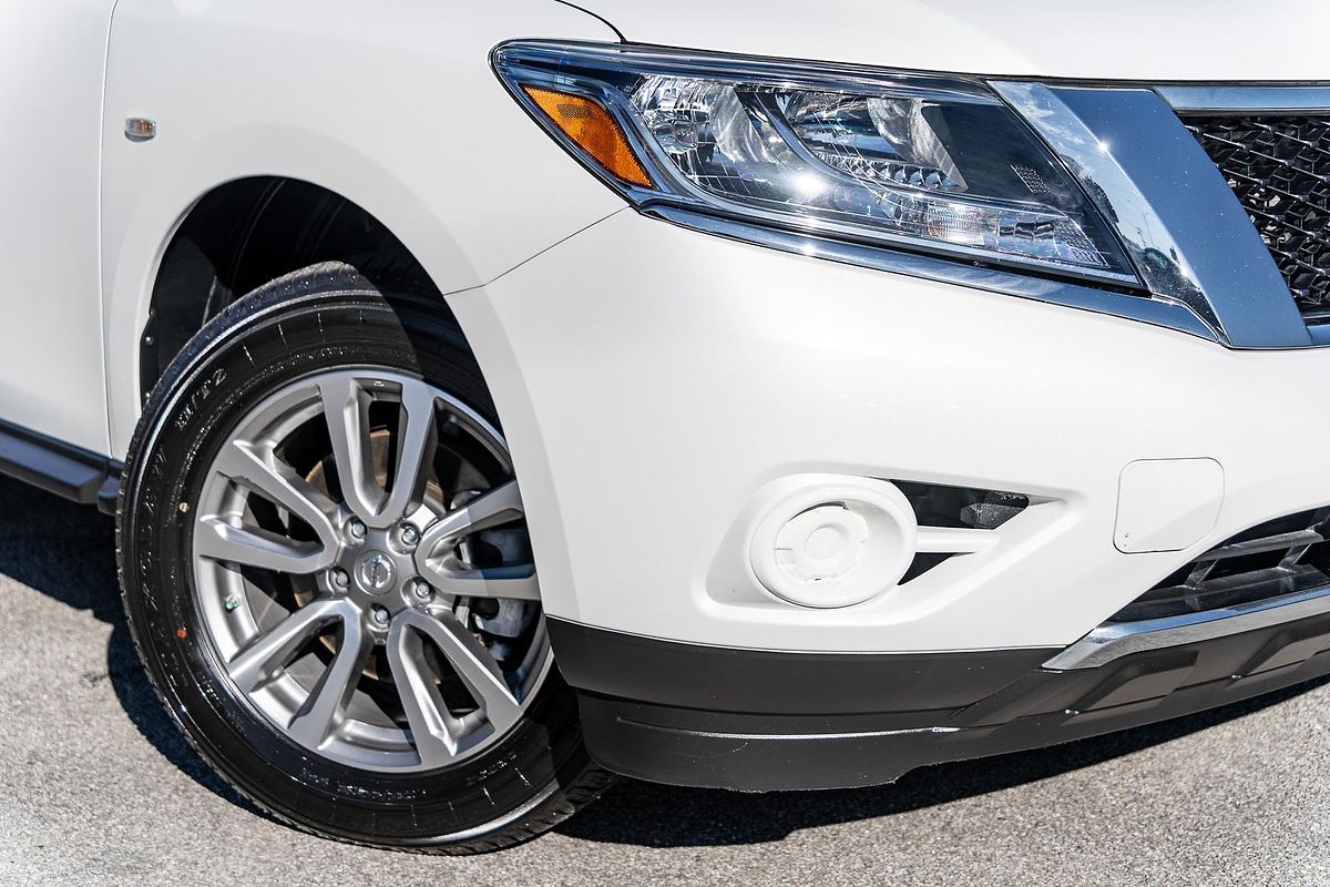 2014 Nissan Pathfinder ST R52