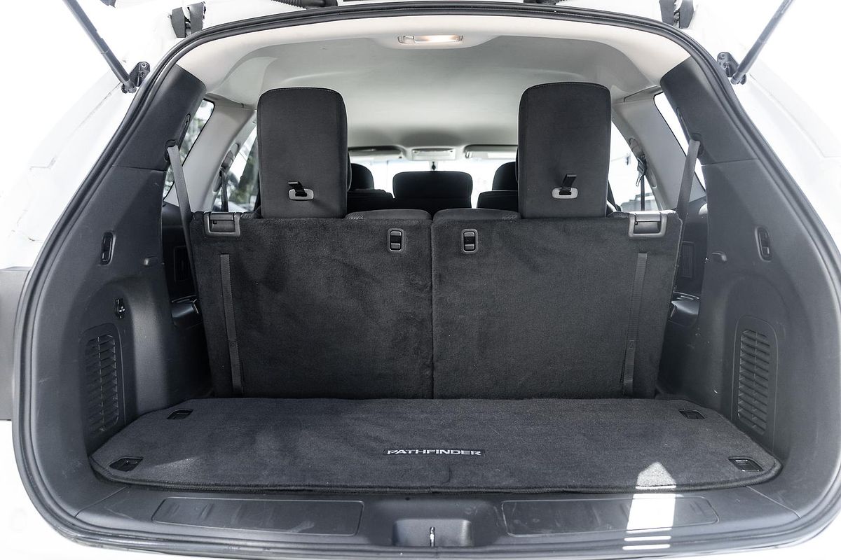 2014 Nissan Pathfinder ST R52