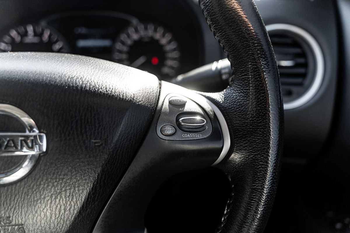 2014 Nissan Pathfinder ST R52
