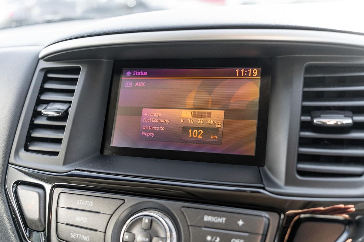 2014 Nissan Pathfinder ST R52