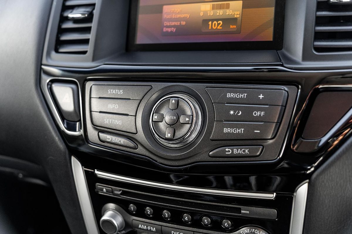 2014 Nissan Pathfinder ST R52