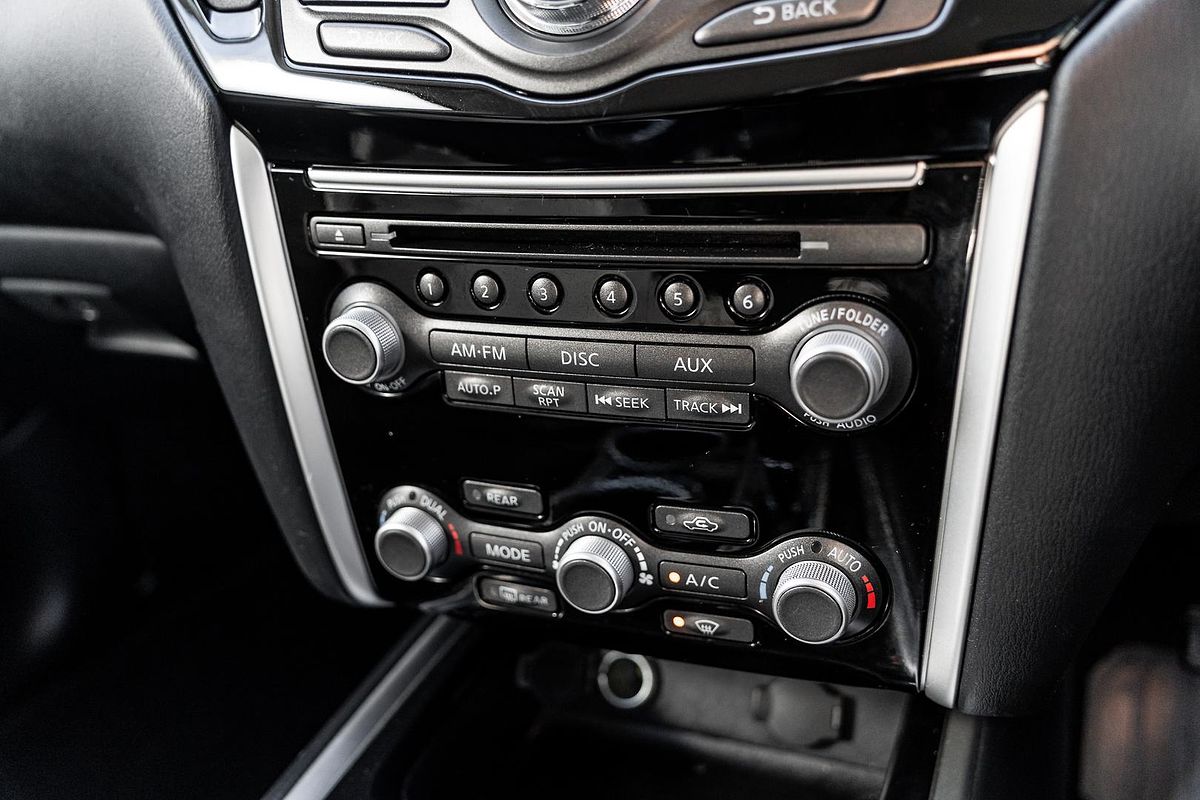 2014 Nissan Pathfinder ST R52